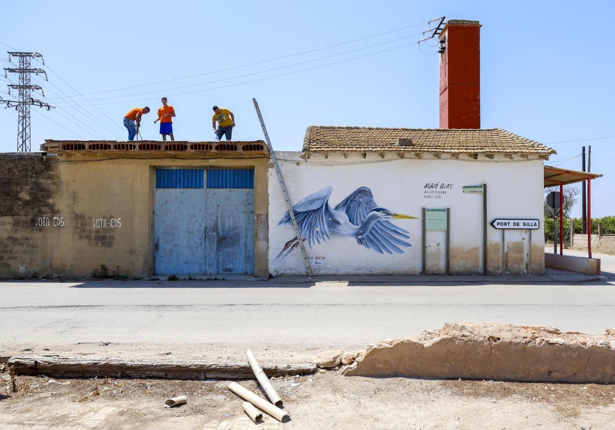 Mural del 'Agró Blau' en la Albufera.