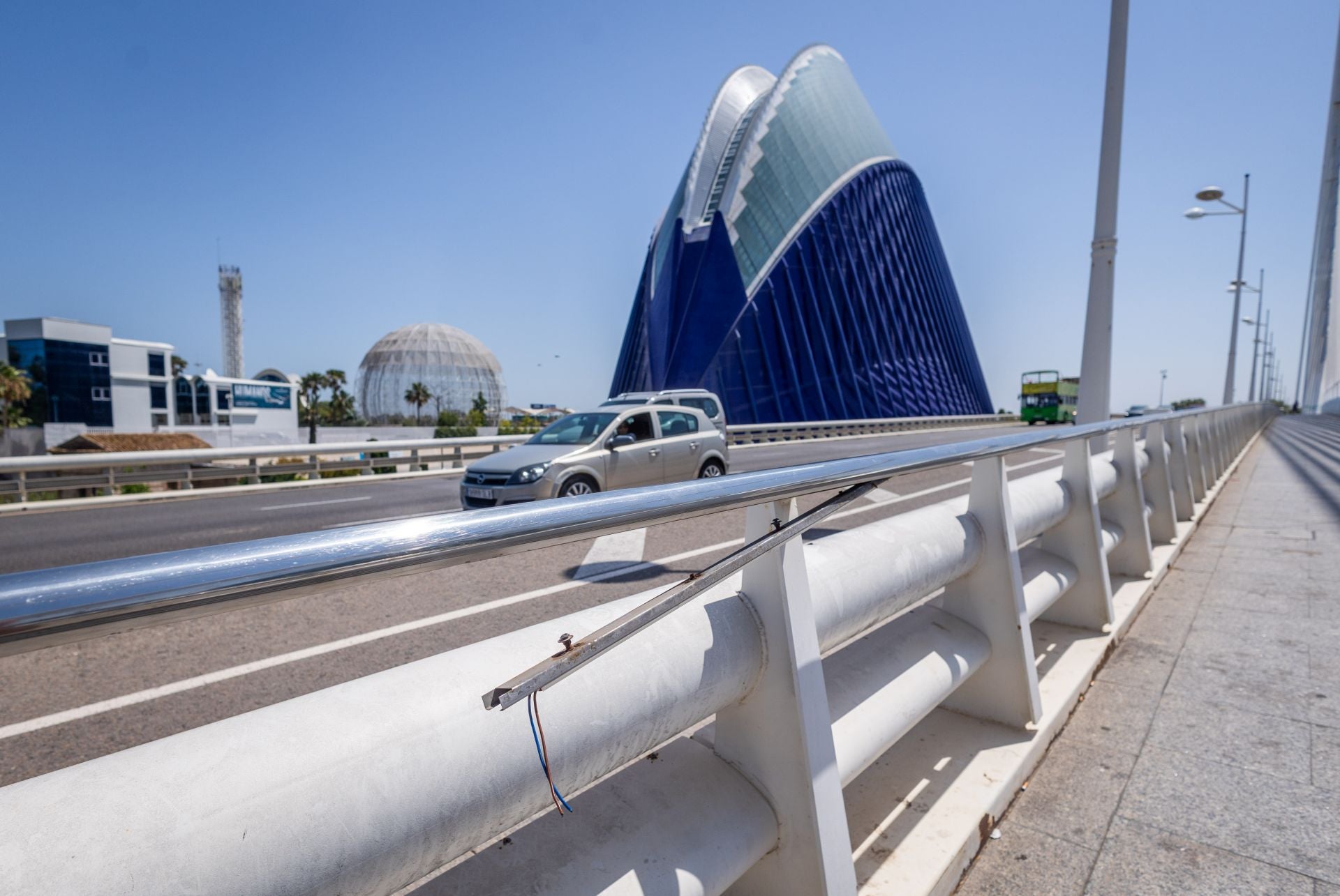 Las protestas a favor de Palestina llegan al puente de Calatrava