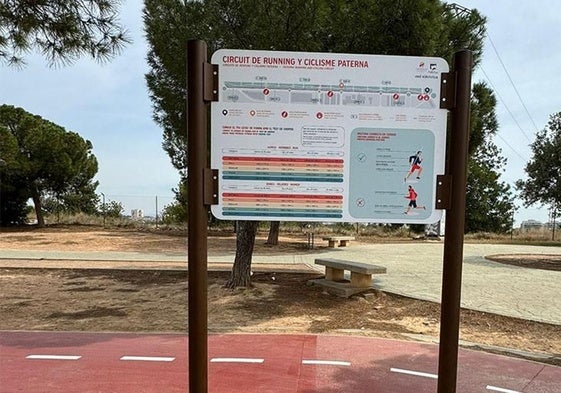 Cartel informativo en el nuevo circuito para corredores de Paterna.