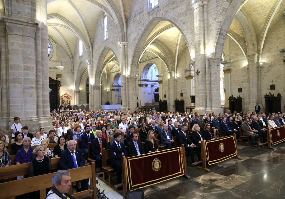 La Universidad Politécnica de Valencia advierte sobre el peligro que representa para el patrimonio artístico el exceso de turistas.