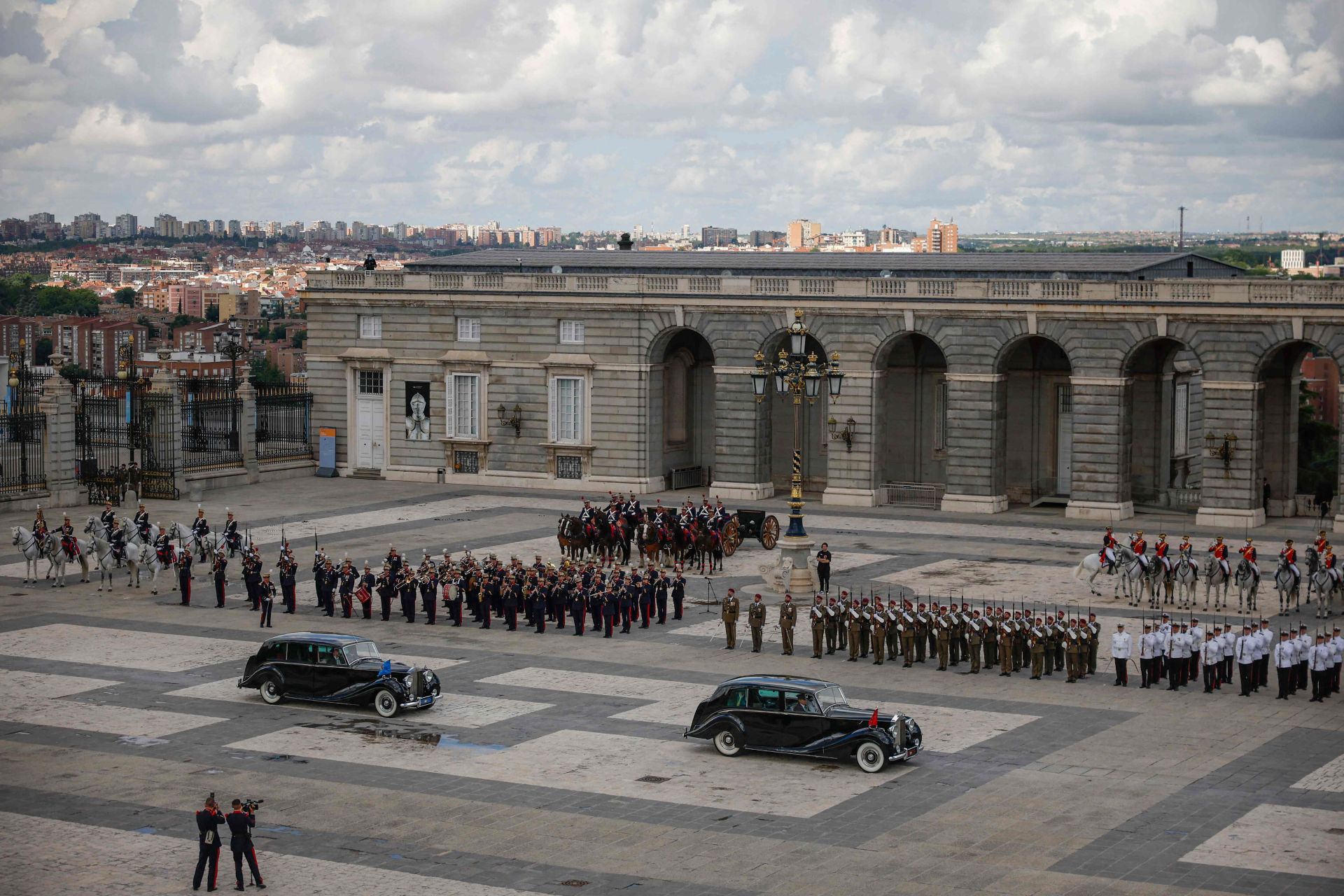 Las mejores imágenes del Relevo Solemne de la Guardia Real