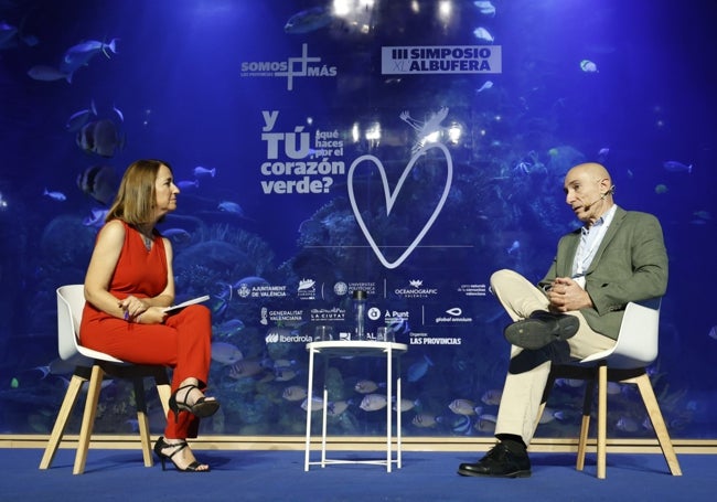 Eduardo de Miguel, durante su ponencia.