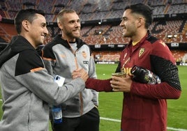 Maxi Gómez durante su última visita a Mestalla.