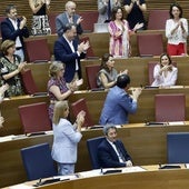 Mazón hace una encendida defensa de Catalá en la polémica sobre la bandera LGTBI