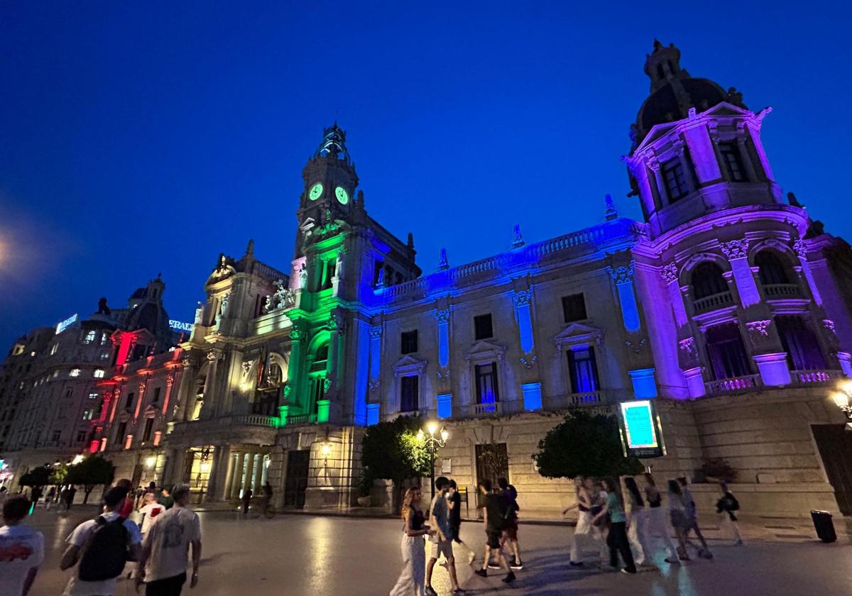 Fachada del Ayuntamiento de Valencia este miércoles.