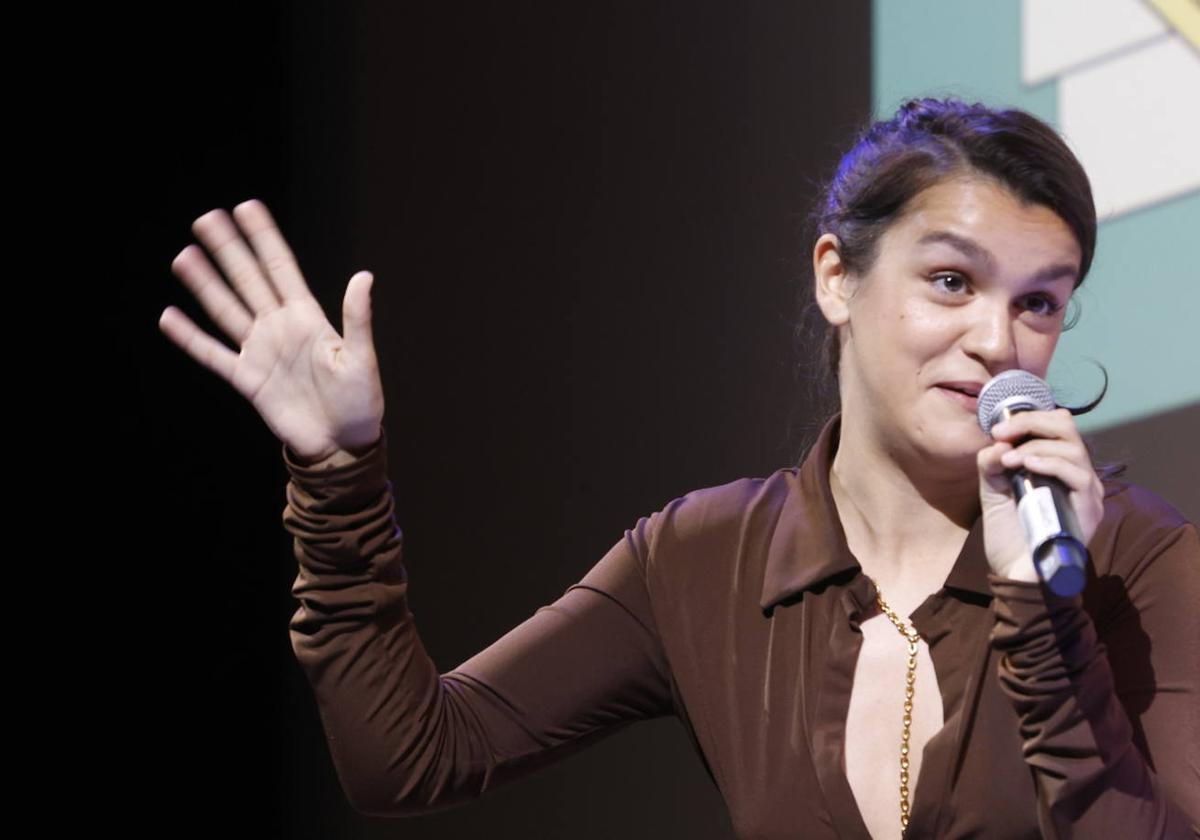 Amaia recibe el premio &#039;Un Futuro de Cine&#039; en Cinema Jove