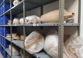 Almacén con material arqueológico en Vara de Quart.