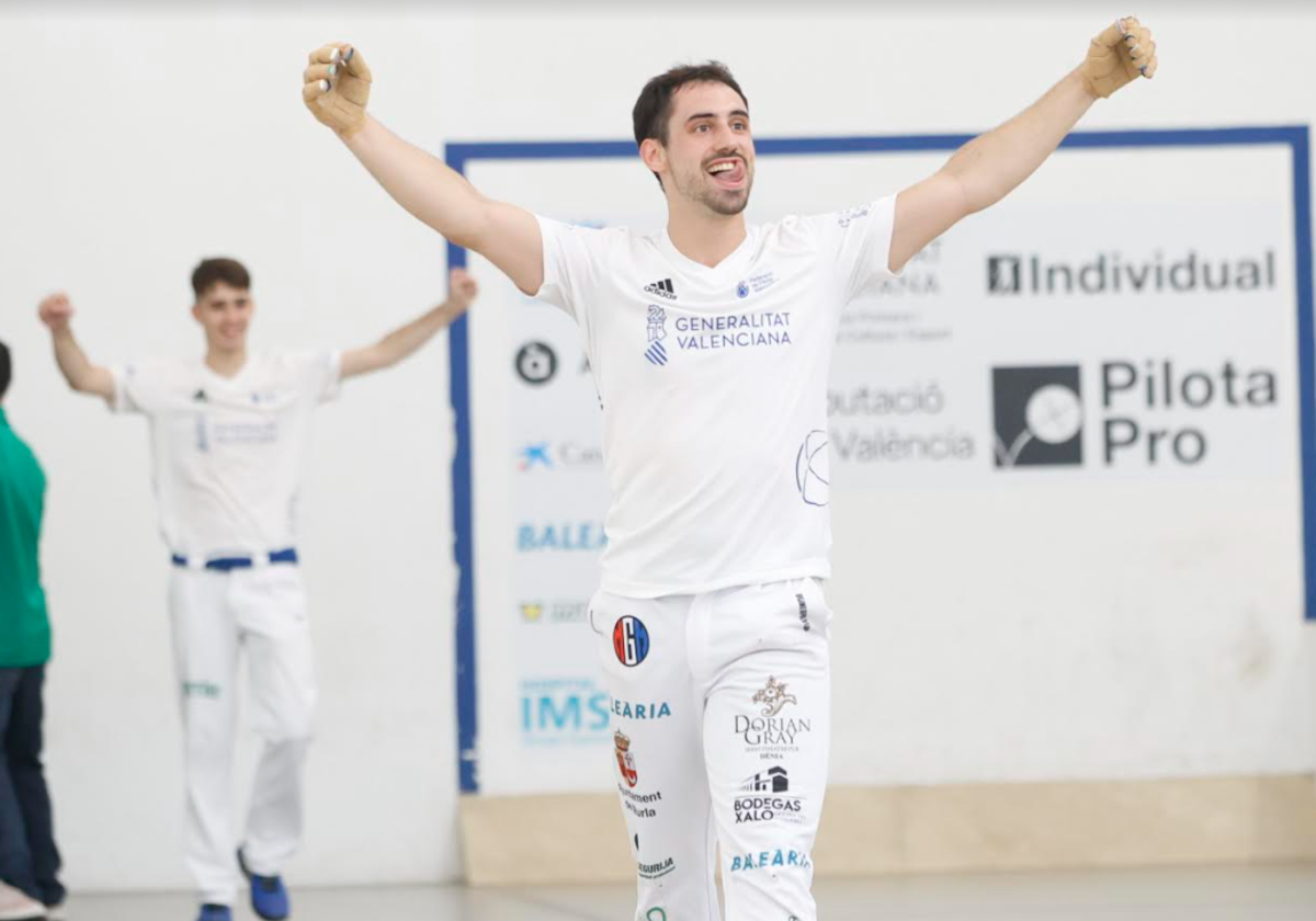 Marc Giner, celebrando su triunfo.