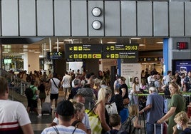 CSIF denuncia ante Inspección la «sobrecarga» que sufren los vigilantes que controlan los filtros del aeropuerto de Manises