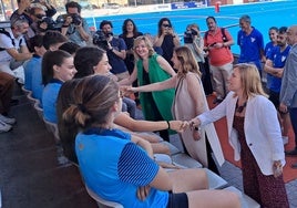 Pilar Alegría, María José Catalá y Pilar Bernabé, esta mañana en el complejo Beteró.