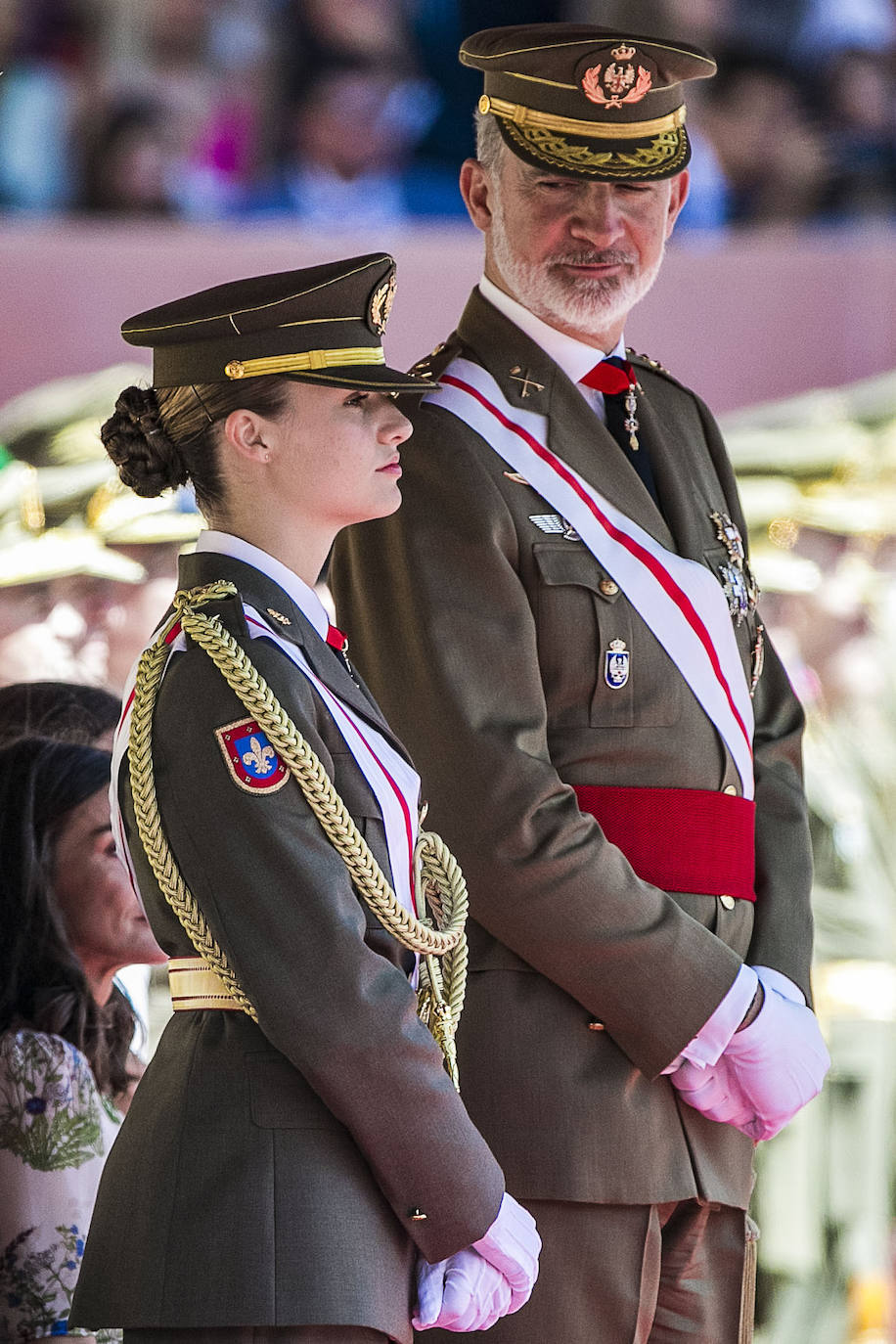 La princesa Leonor recibe la Gran Cruz del Mérito Militar