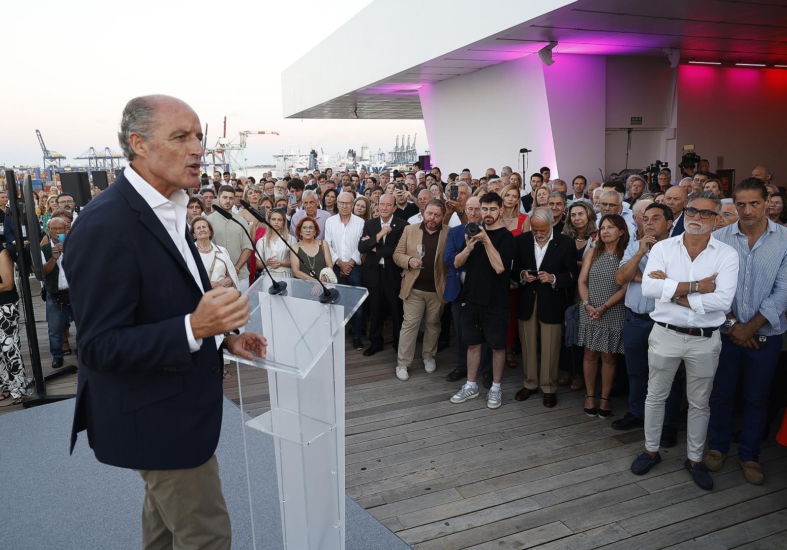 Francisco Camps reúne a sus fieles, amigos y simpatizantes en Valencia