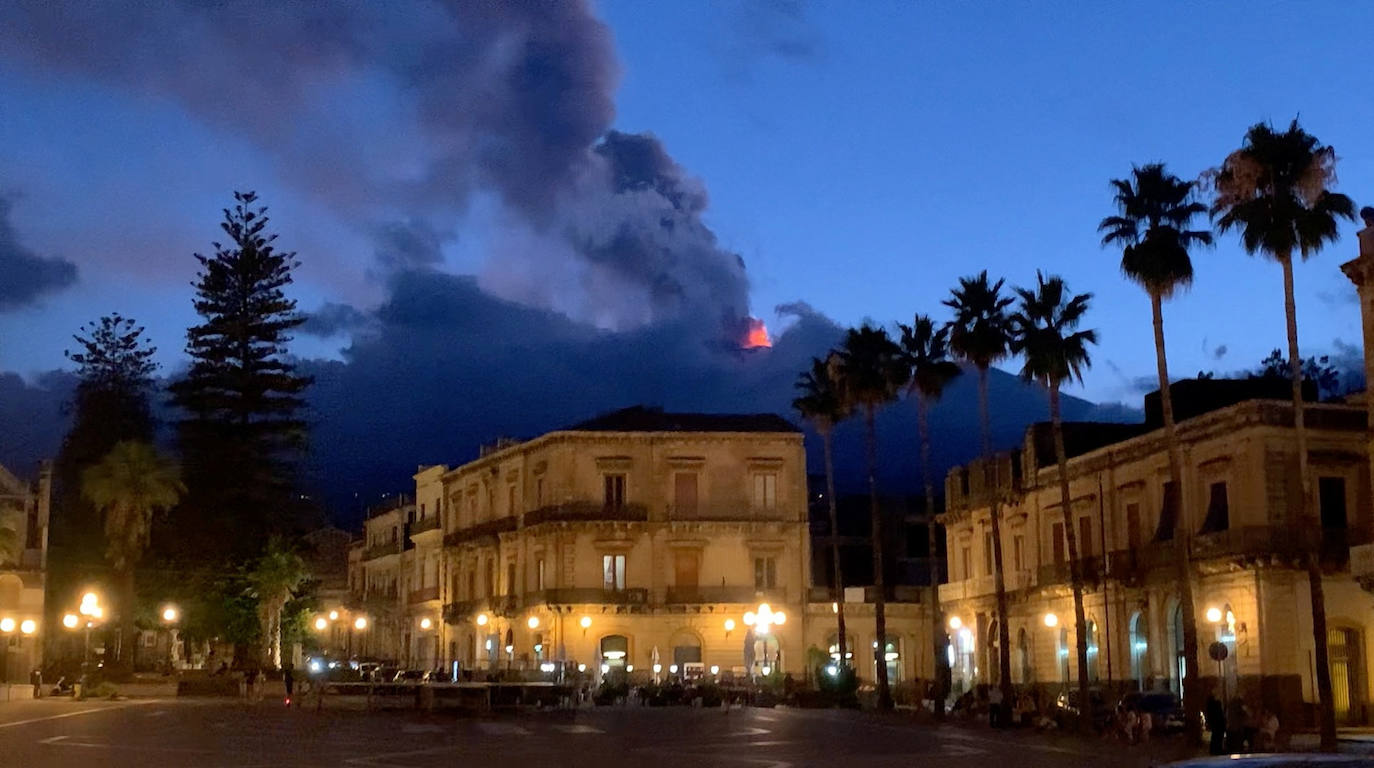 El Etna vuelve a &#039;rugir&#039; con fuerza en Italia