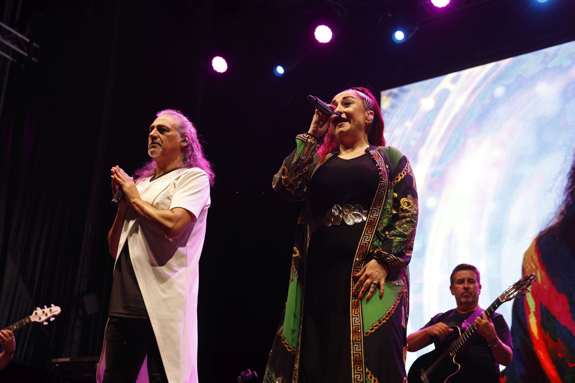 Camela revoluciona Valencia desde Viveros