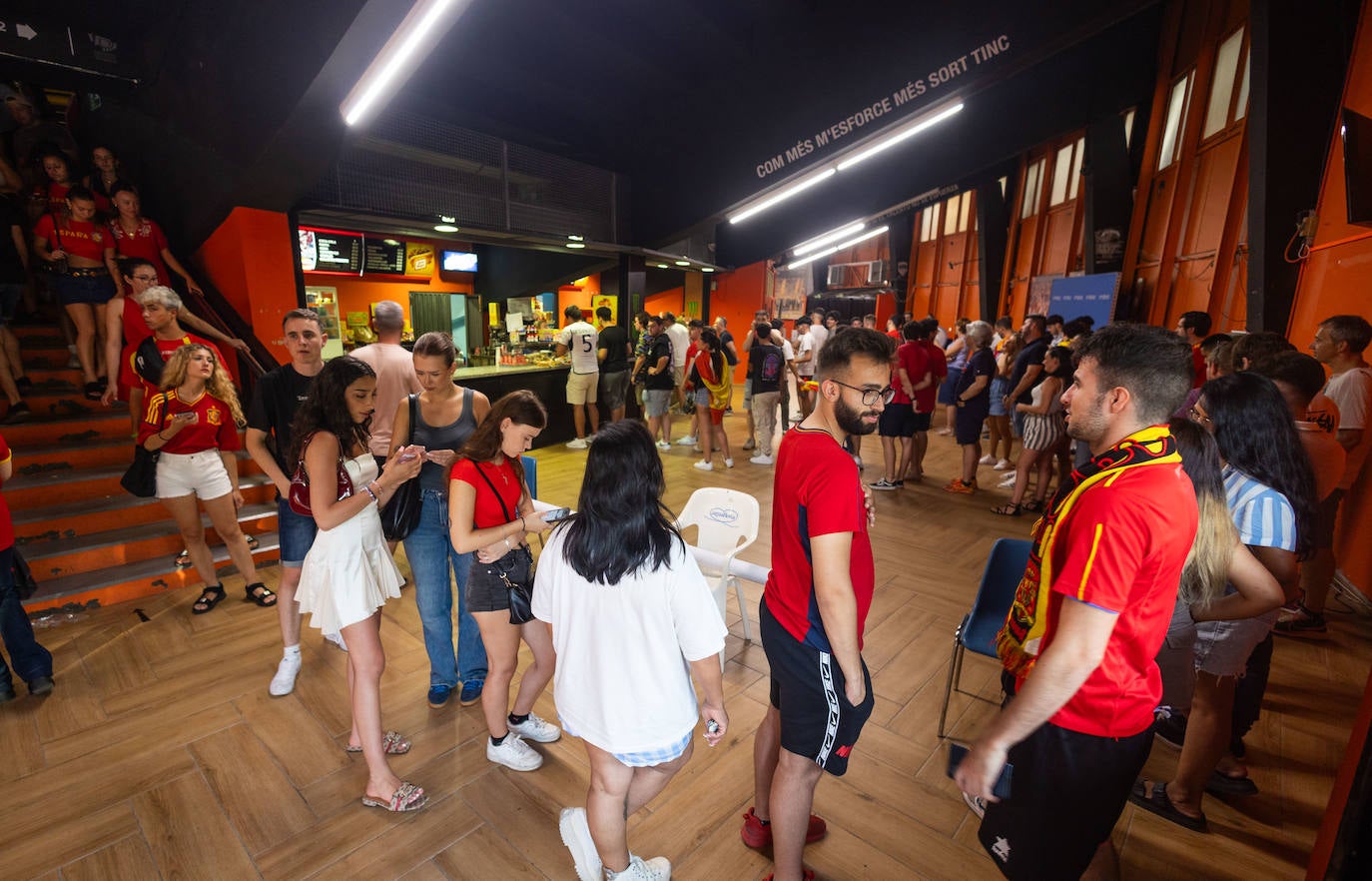 La Fonteta estalla con la victoria de España frente a Francia en la semifinal de la Eurocopa