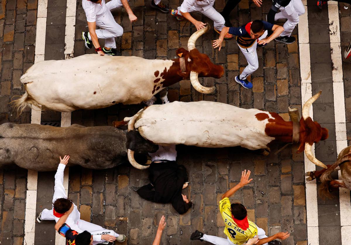 Las mejores imágenes del séptimo encierro de San Fermín 2024