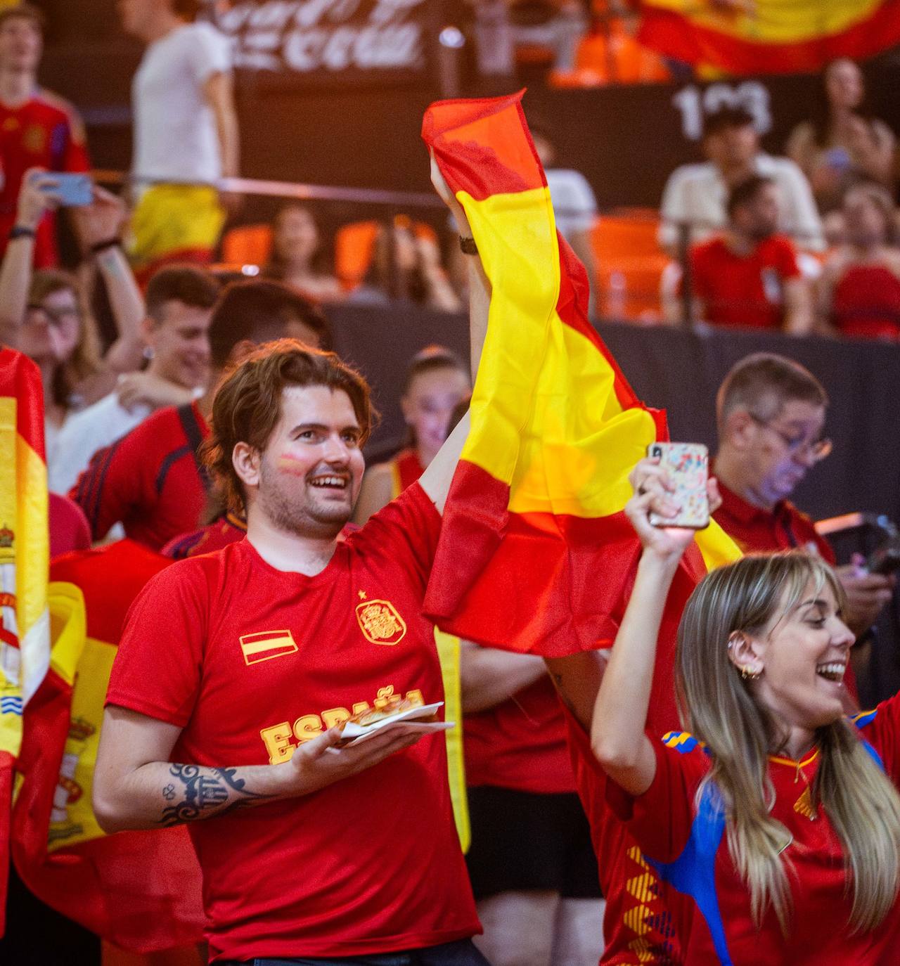 La Fonteta vibra con la final de España en la Eurocopa