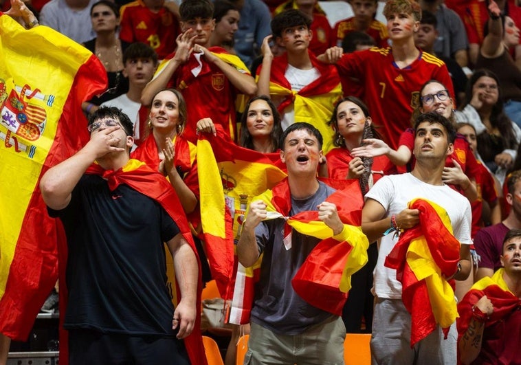 La Fonteta estalla con la victoria de España en la Eurocopa