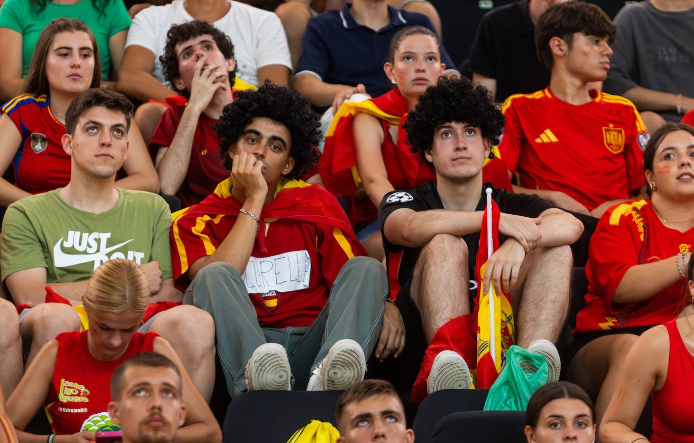 La Fonteta vibra con la final de España en la Eurocopa