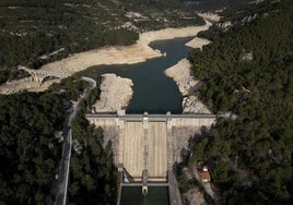 Vista del embalse de Ulldecona en febrero.