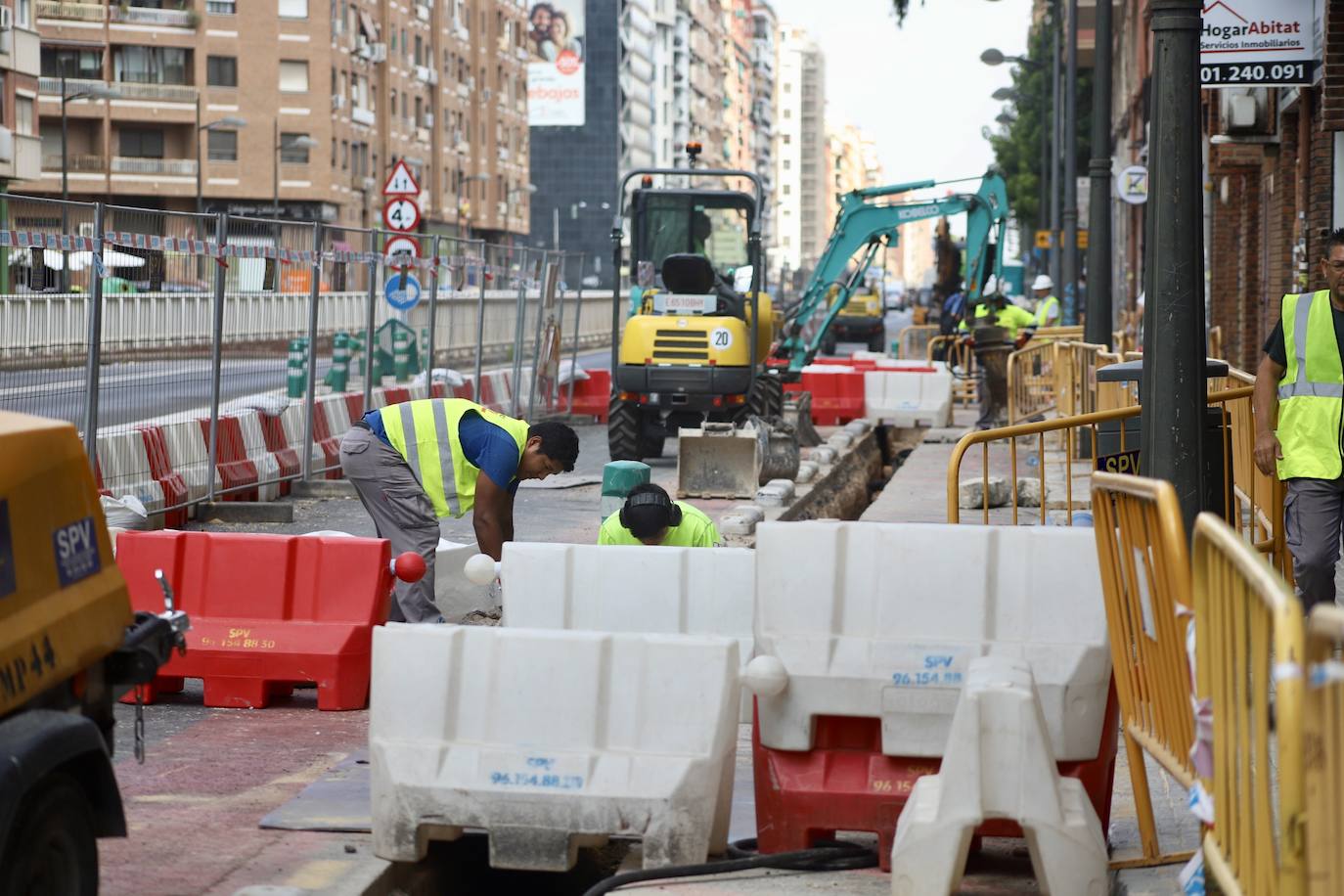 Obras en la avenida Cardenal Benlloch de Valencia