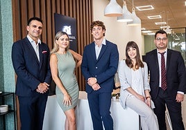 El equipo de la inmobiliaria especializado en la localización de herederos.