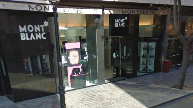 Imagen antes - El lujo de Montblanc ha dejado paso a los precios bajos de Koker.