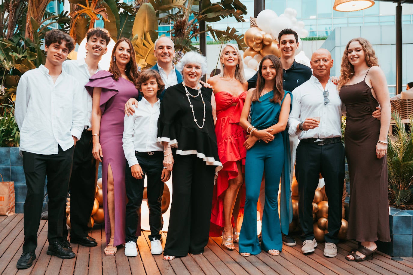 Martí Vinyeta, Aleix Baselga, Montse Granollers, Luis Frías JR, David Baselga, Celia Lolo, Sonia, Claudia y Adria Baselga, Luis y Paola Frías.