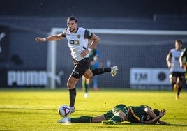 Rafa Mir, durante el amistoso de pretemporada ante el Castellón.