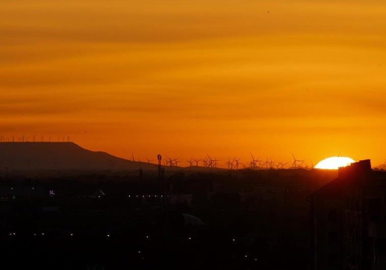 La segunda ola de calor cruza España este miércoles.