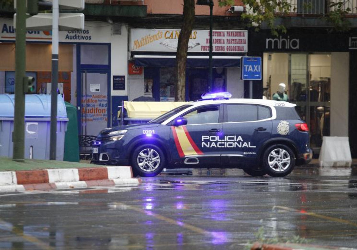 Vehículo de la Policía Nacional.