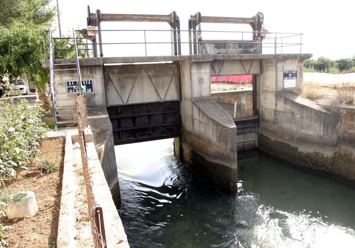 La Generalitat y la Acequia Real del Júcar firman el decreto para terminar las obras del convenio de Alarcón 