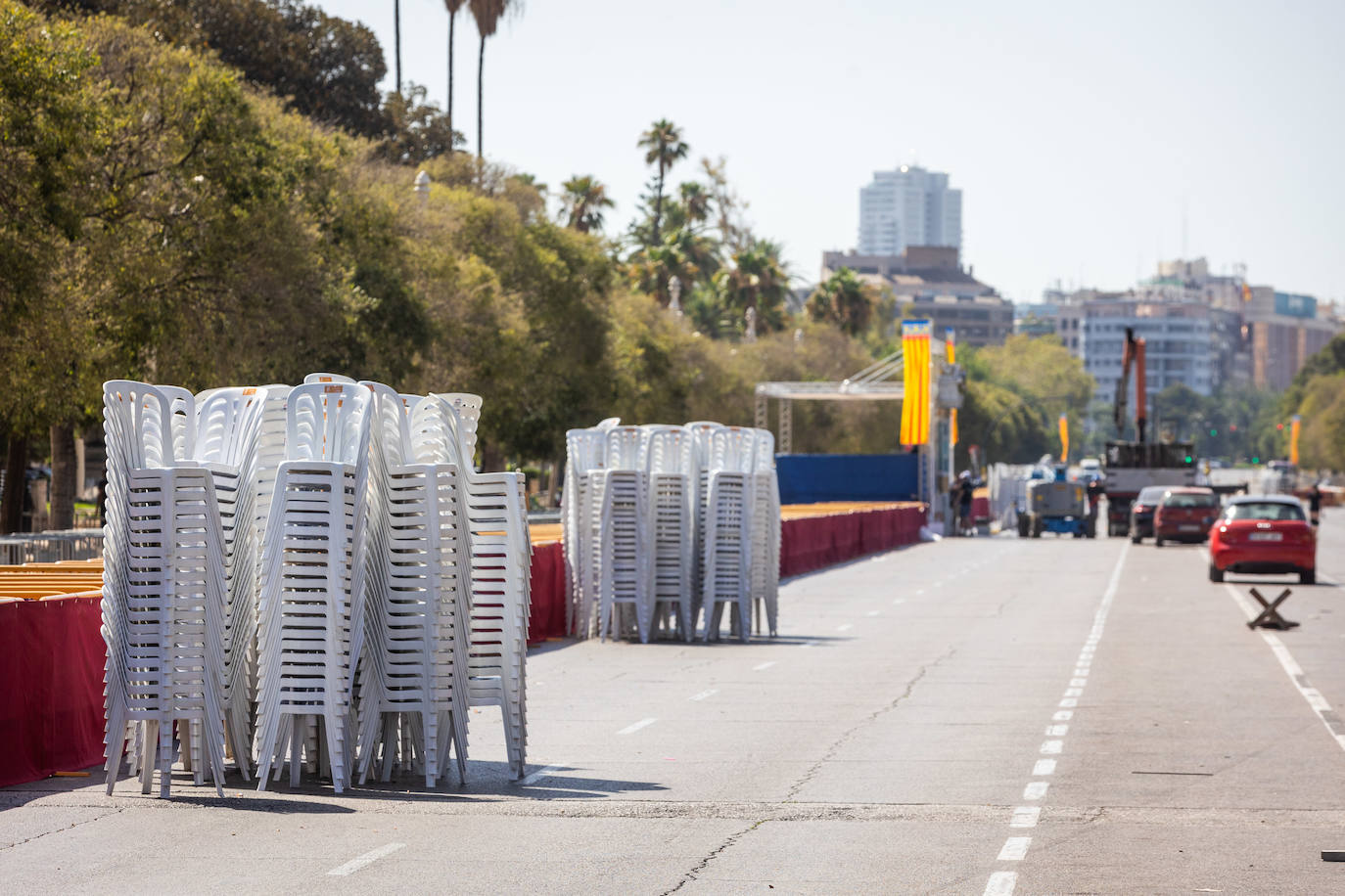 Fotos: la Alameda se prepara para la Batalla de Flores