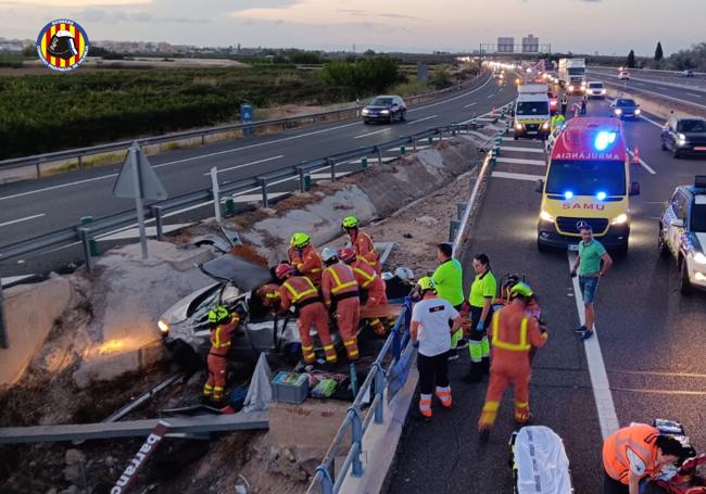 Accidente en la AP-7 en Almussafes.