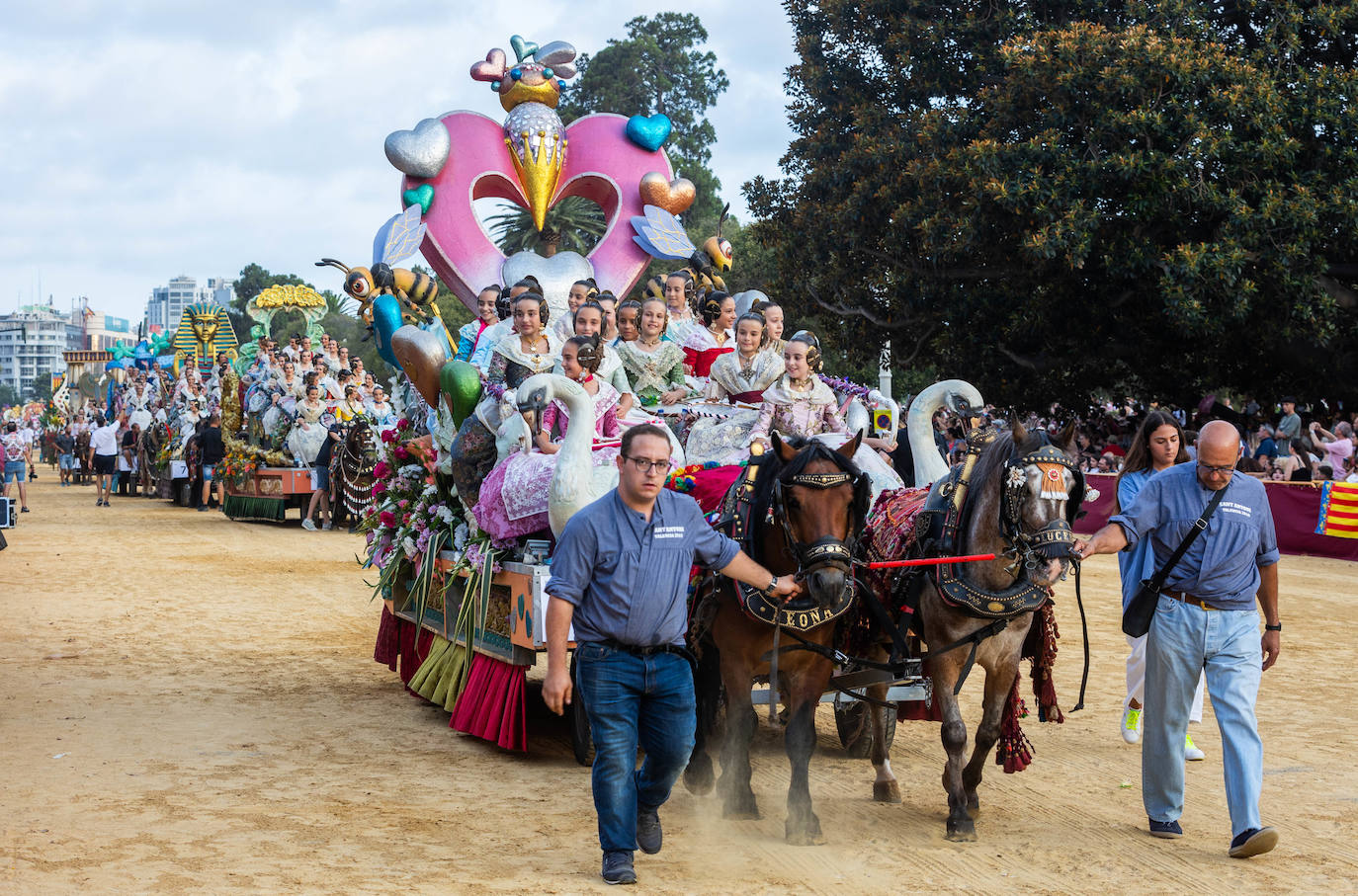 Las mejores imágenes de la Batalla de Flores 2024