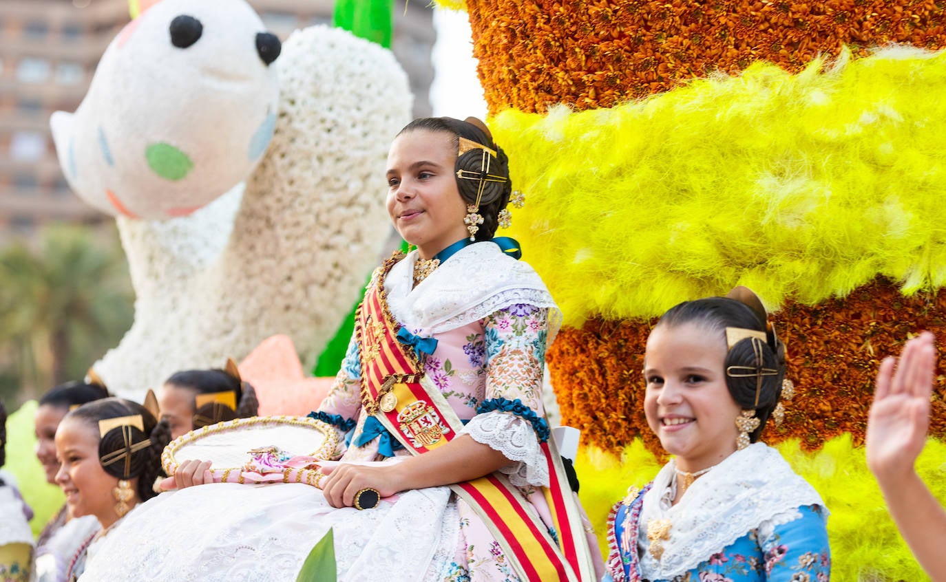 Las mejores imágenes de la Batalla de Flores 2024