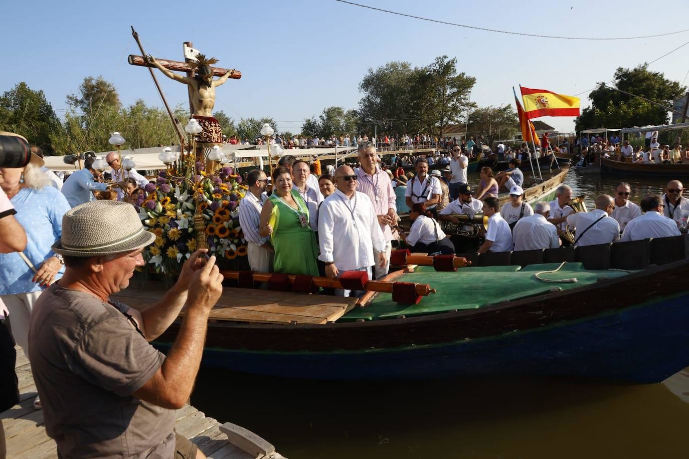 La romería del Cristo de la Salud de El Palmar vence al termómetro