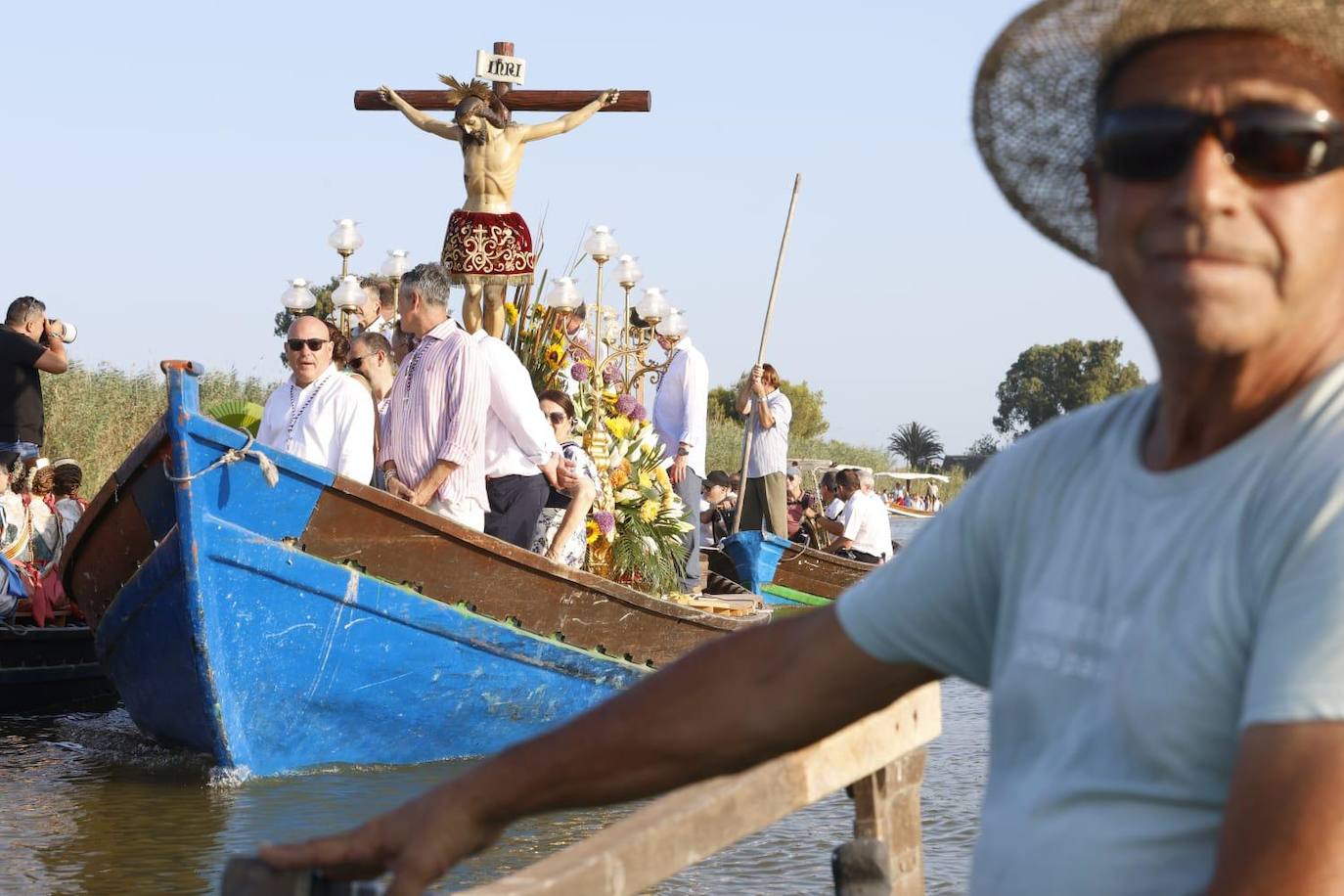 La romería del Cristo de la Salud de El Palmar vence al termómetro