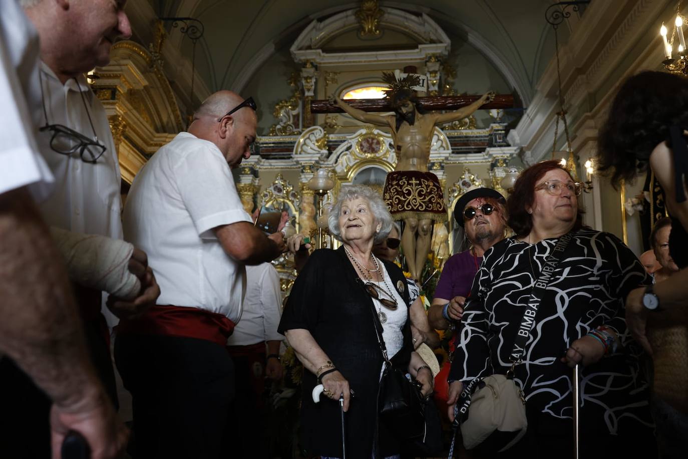 La romería del Cristo de la Salud de El Palmar vence al termómetro