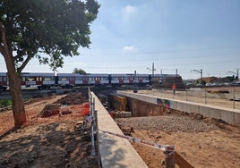 Obras de la nueva pasarela ciclopeatonal.