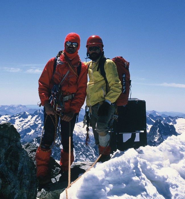 Botella y Grifoll en la cumbre La Meije, una de las montañas más complicadas de los Alpes, en 1988.