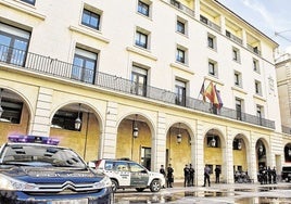 Fachada de la Audiencia de Alicante en una imagen de archivo.