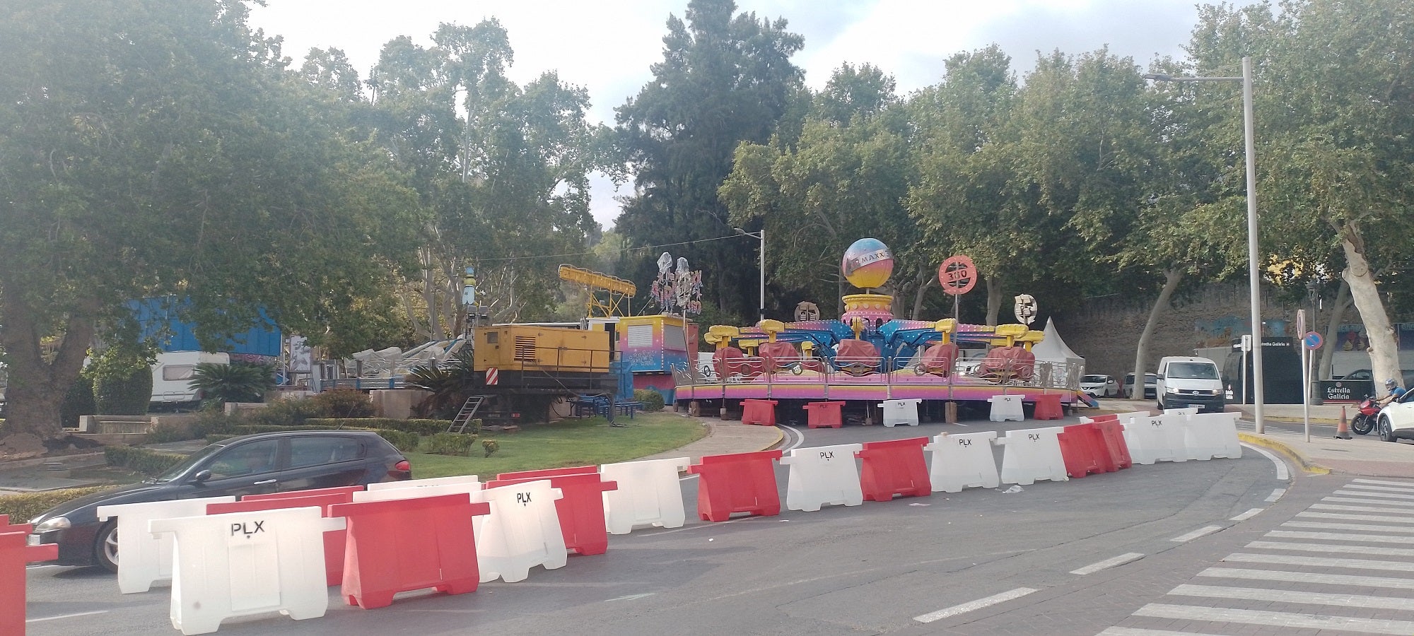 Nueva ubicación de las atracciones para mayores, en la Plaza de España.