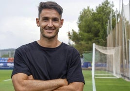 Unai Elgezabal, posando en la Ciudad Deportiva de Buñol.