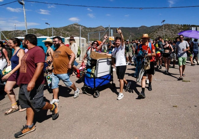 LLwgada de asistentes al festival.