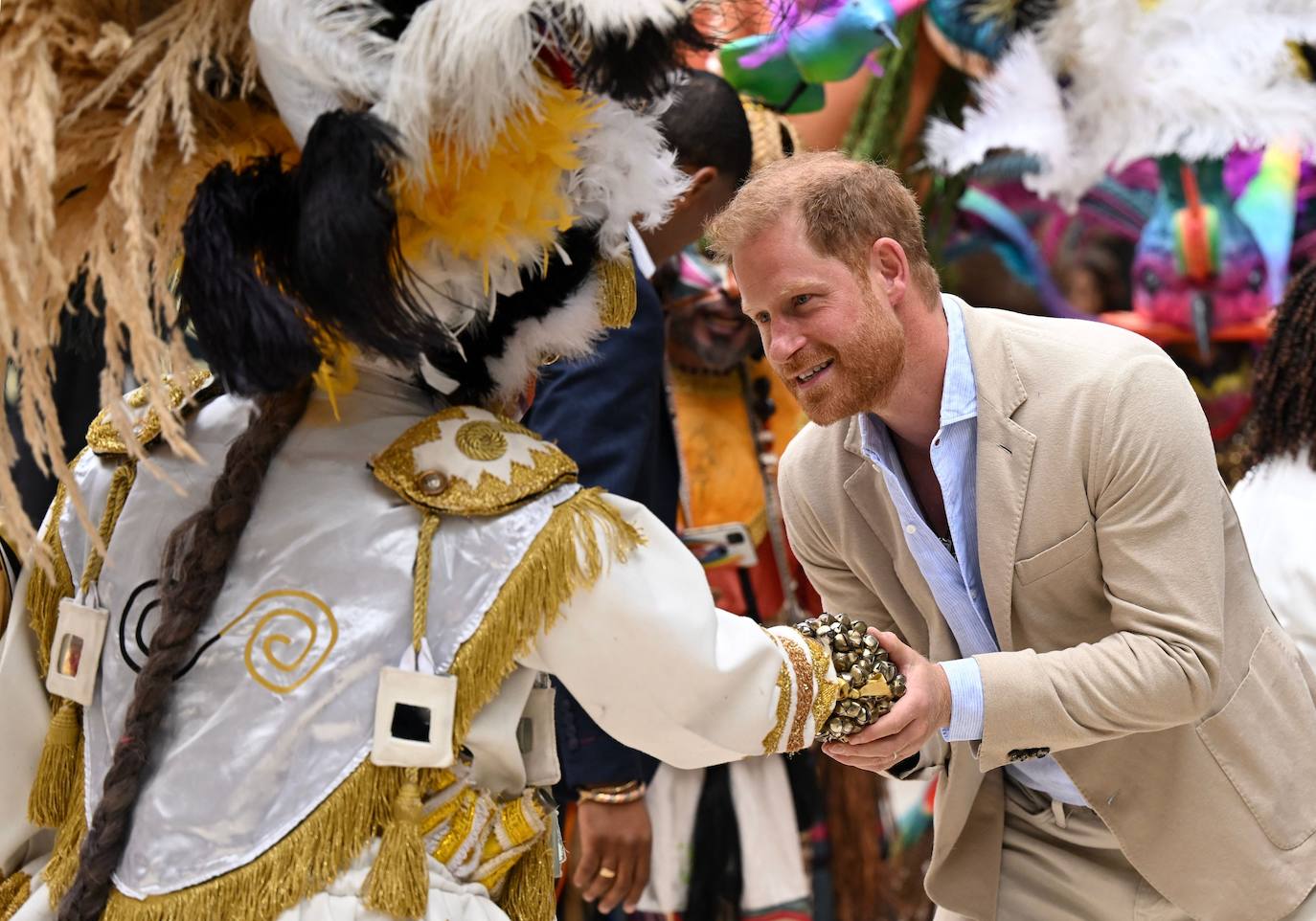 El viaje de Meghan Markle y el príncipe Harry a Colombia: hablando español y bailando salsa