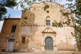 Fachada principal del convento.