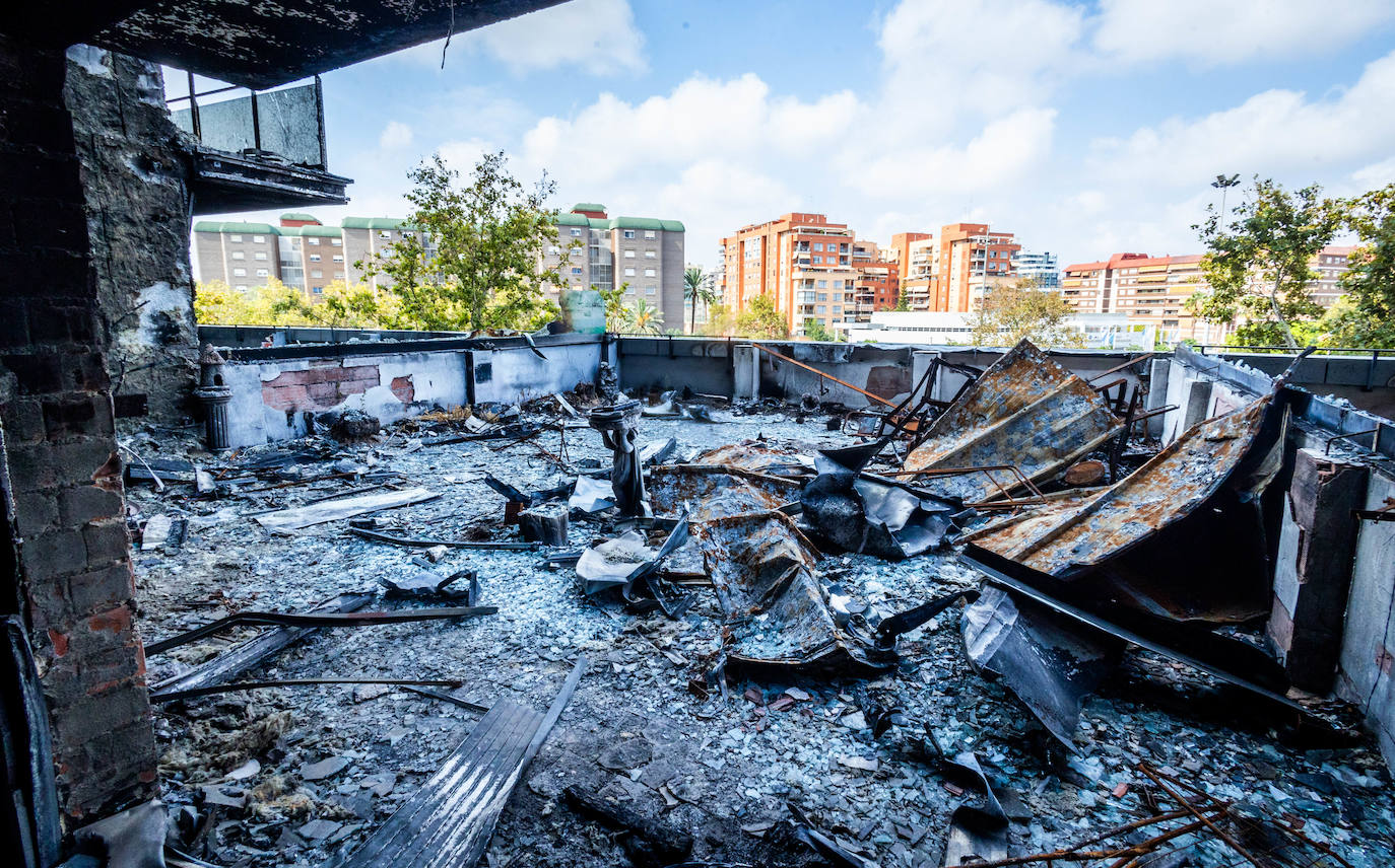 Fotos: así quedaron por dentro el edificio y los pisos del incendio de Campanar