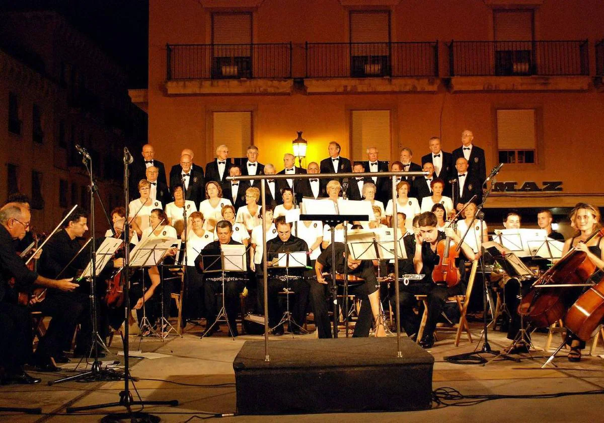 El Pinet acoge el II Festival de Habaneras, que une a Elche y Crevillent 