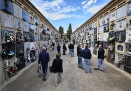 Parte del interior del Cementerio General de Valencia.